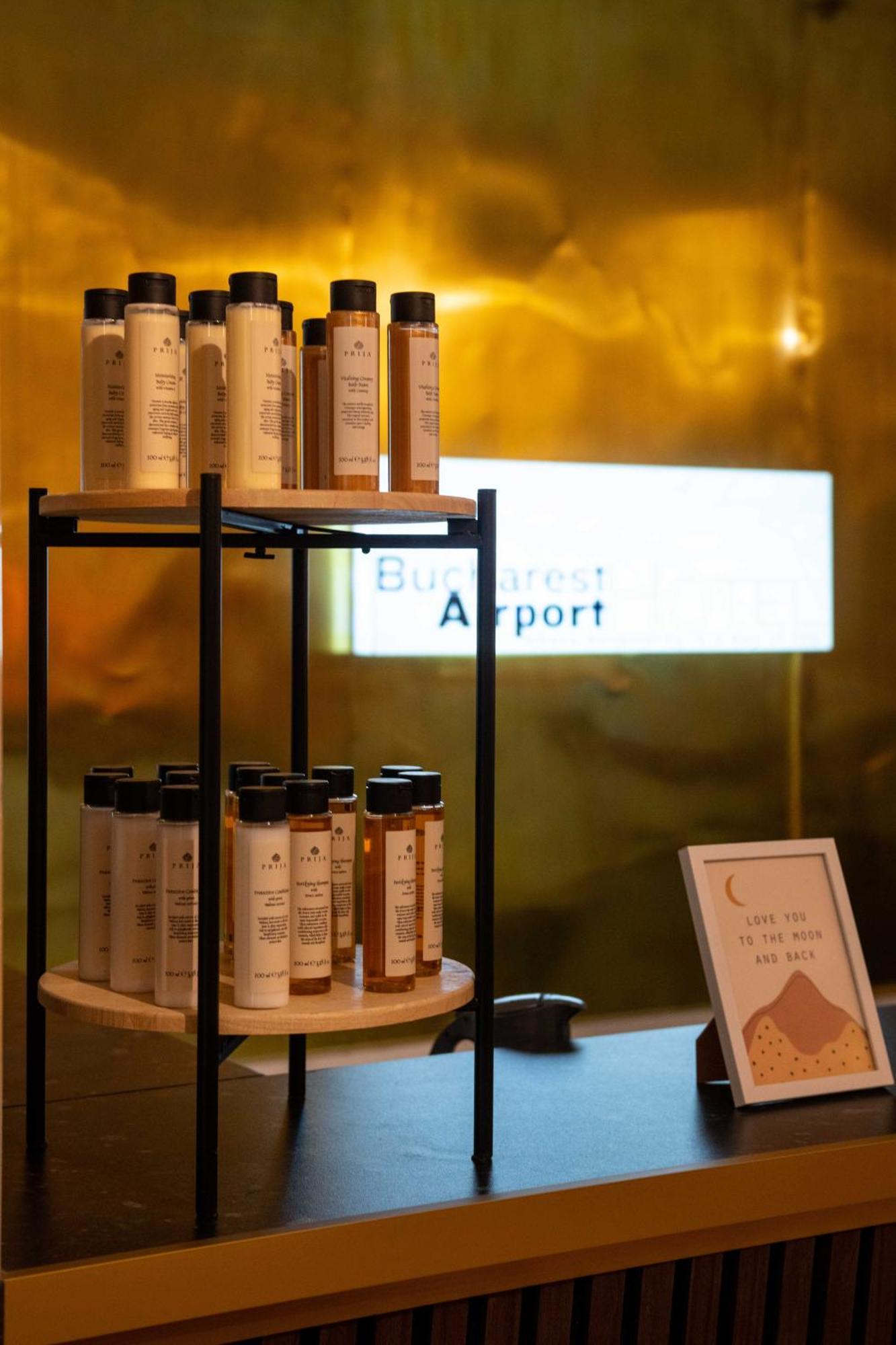 Bucharest Airport Accomodation Aparthotel โอโตเปนี ภายนอก รูปภาพ